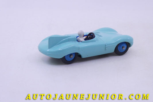 Le Dinky Toys Jaguar Type D (avec pilote blanc et volant zamac) est en vente sur Auto Jaune Junior ! Découvrez nos collections de diecast Minialuxe, CIJ, C-I-J, JRD, J-R-D, Matchbox, Majorette… AutoJaune Junior ; AutoJauneJunior.com : LE site de partage pour les passionés de miniatures et collectionneurs de jouets anciens !