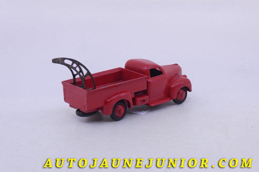 Le Dinky Toys Studebaker Camion dépanneuse type 2 est en vente sur Auto Jaune Junior ! Découvrez nos collections de diecast Minialuxe, CIJ, C-I-J, JRD, J-R-D, Matchbox, Majorette… AutoJaune Junior ; AutoJauneJunior.com : LE site de partage pour les passionés de miniatures et collectionneurs de jouets anciens !