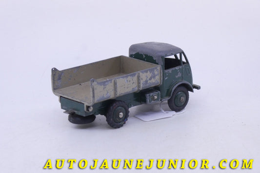 Le Dinky Toys Ford Camion benne basculante est en vente sur Auto Jaune Junior ! Découvrez nos collections de diecast Minialuxe, CIJ, C-I-J, JRD, J-R-D, Matchbox, Majorette… AutoJaune Junior ; AutoJauneJunior.com : LE site de partage pour les passionés de miniatures et collectionneurs de jouets anciens !