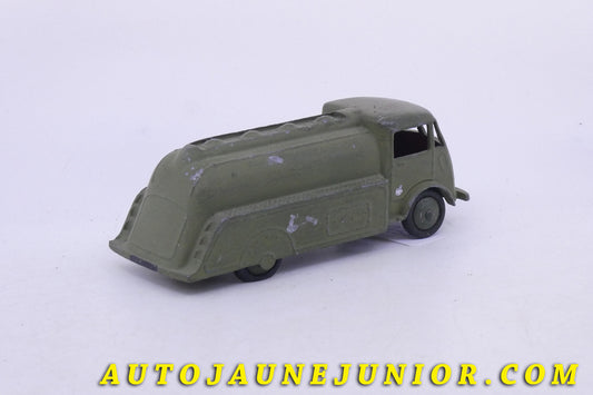 Le Dinky Toys Ford Camion Citerne Militaire est en vente sur Auto Jaune Junior ! Découvrez nos collections de diecast Minialuxe, CIJ, C-I-J, JRD, J-R-D, Matchbox, Majorette… AutoJaune Junior ; AutoJauneJunior.com : LE site de partage pour les passionés de miniatures et collectionneurs de jouets anciens !
