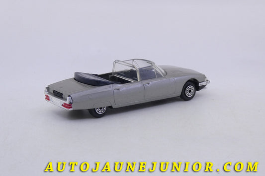 Le Norev Citroën SM présidentielle est en vente sur Auto Jaune Junior ! Découvrez nos collections de diecast Minialuxe, CIJ, C-I-J, JRD, J-R-D, Matchbox, Majorette… AutoJauneJunior.com : LE site de partage pour les passionés de miniatures et collectionneurs de jouets anciens !