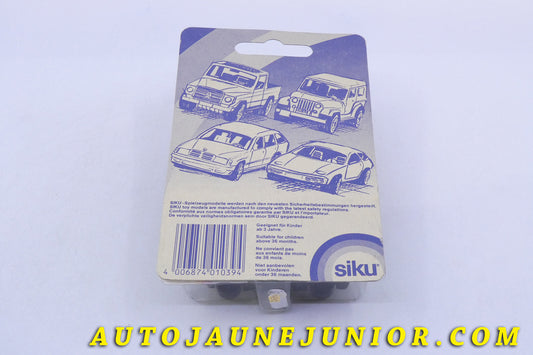 Le Siku Volkswagen Golf 3 cabriolet est en vente sur Auto Jaune Junior ! Découvrez nos collections de diecast Minialuxe, CIJ, C-I-J, JRD, J-R-D, Matchbox, Majorette… AutoJaune Junior ; AutoJauneJunior.com : LE site de partage pour les passionés de miniatures et collectionneurs de jouets anciens !