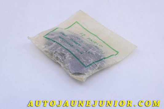 Le Dinky Toys Pneus Sachet 12 pneus Luxe - Grand modèle 6677 est en vente sur Auto Jaune Junior ! Découvrez nos collections de diecast Minialuxe, CIJ, C-I-J, JRD, J-R-D, Matchbox, Majorette… AutoJaune Junior ; AutoJauneJunior.com : LE site de partage pour les passionés de miniatures et collectionneurs de jouets anciens !