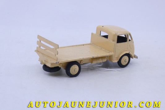 Le Dinky Toys Ford Camion brasseur est en vente sur Auto Jaune Junior ! Découvrez nos collections de diecast Minialuxe, CIJ, C-I-J, JRD, J-R-D, Matchbox, Majorette… AutoJaune Junior ; AutoJauneJunior.com : LE site de partage pour les passionés de miniatures et collectionneurs de jouets anciens !