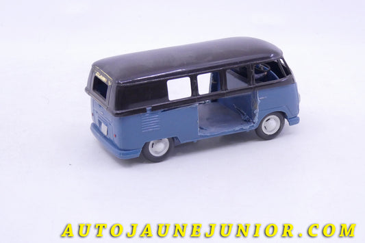Le Wiking Volkswagen Kombi minibus est en vente sur Auto Jaune Junior ! Découvrez nos collections de diecast Minialuxe, CIJ, C-I-J, JRD, J-R-D, Matchbox, Majorette… AutoJaune Junior ; AutoJauneJunior.com : LE site de partage pour les passionés de miniatures et collectionneurs de jouets anciens !