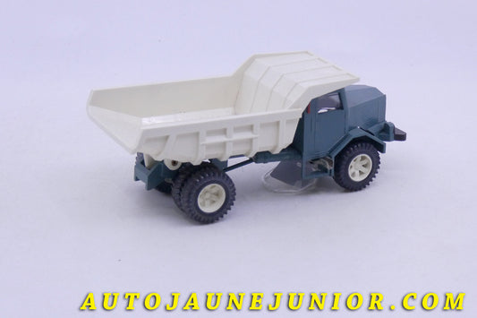 Le Siku Krupp MK15 c5 benne de chantier est en vente sur Auto Jaune Junior ! Découvrez nos collections de diecast Minialuxe, CIJ, C-I-J, JRD, J-R-D, Matchbox, Majorette… AutoJaune Junior ; AutoJauneJunior.com : LE site de partage pour les passionés de miniatures et collectionneurs de jouets anciens !