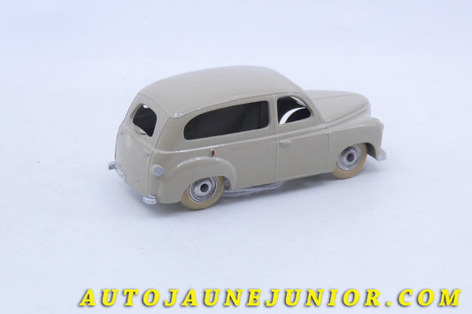 Le C-I-J Renault Savane 800Kgs est en vente sur Auto Jaune Junior ! Découvrez nos collections de diecast Minialuxe, CIJ, C-I-J, JRD, J-R-D, Matchbox, Majorette… AutoJaune Junior ; AutoJauneJunior.com : LE site de partage pour les passionés de miniatures et collectionneurs de jouets anciens !