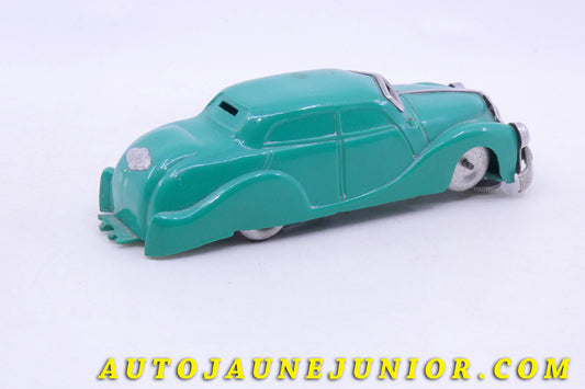 Le Gégé Auto Berlineà moteur à clée est en vente sur Auto Jaune Junior ! Découvrez nos collections de diecast Minialuxe, CIJ, C-I-J, JRD, J-R-D, Matchbox, Majorette… AutoJaune Junior ; AutoJauneJunior.com : LE site de partage pour les passionés de miniatures et collectionneurs de jouets anciens !