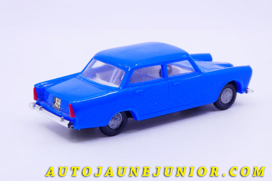 Le #3419 - Politoys - Alfa Roméo - 2000 Berline est en vente sur Auto Jaune Junior ! Découvrez nos collections de diecast Minialuxe, CIJ, C-I-J, JRD, J-R-D, Matchbox, Majorette… AutoJauneJunior.com : le site de vente en ligne et de partage pour les passionés de miniatures et collectionneurs de jouets anciens ! Des centaines de modèles en vente, et des nouveautés mises en ligne chaque jour à 21h00 !