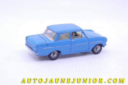 Le Dinky Toys Opel Kadett (Rare couleur tardive : bleu dur) est en vente sur Auto Jaune Junior ! Découvrez nos collections de diecast Minialuxe, CIJ, C-I-J, JRD, J-R-D, Matchbox, Majorette… AutoJaune Junior ; AutoJauneJunior.com : LE site de partage pour les passionés de miniatures et collectionneurs de jouets anciens !