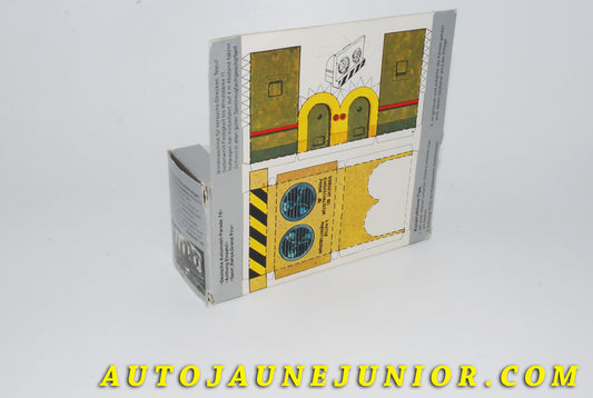 Le #3778 - Schuco - BMW - 630 berline est en vente sur Auto Jaune Junior ! Découvrez nos collections de diecast Minialuxe, CIJ, C-I-J, JRD, J-R-D, Matchbox, Majorette… AutoJauneJunior.com : le site de vente en ligne et de partage pour les passionés de miniatures et collectionneurs de jouets anciens ! Des centaines de modèles en vente, et des nouveautés mises en ligne chaque jour à 21h00 !