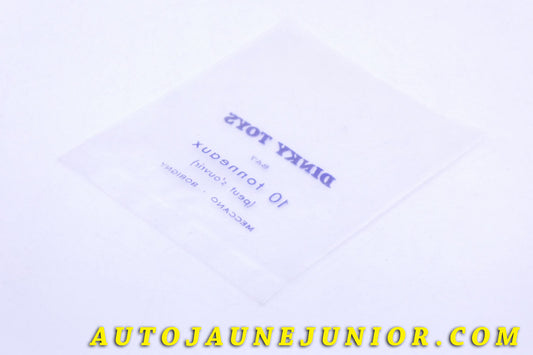 Le #3913 - Dinky Toys - Sachet d'accessoires vides - 10 Tonneaux (Original) - Provenance "Collection R.Goirand" est en vente sur Auto Jaune Junior ! Découvrez nos collections de diecast Minialuxe, CIJ, C-I-J, JRD, J-R-D, Matchbox, Majorette… AutoJauneJunior.com : le site de vente en ligne et de partage pour les passionés de miniatures et collectionneurs de jouets anciens ! Des centaines de modèles en vente, et des nouveautés mises en ligne chaque jour à 21h00 !