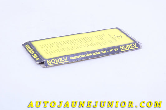 Le #3988 - Norev - Mercedes - Socle original boite Mica - 250 SE berline ( est en vente sur Auto Jaune Junior ! Découvrez nos collections de diecast Minialuxe, CIJ, C-I-J, JRD, J-R-D, Matchbox, Majorette… AutoJauneJunior.com : le site de vente en ligne et de partage pour les passionés de miniatures et collectionneurs de jouets anciens ! Des centaines de modèles en vente, et des nouveautés mises en ligne chaque jour à 21h00 !