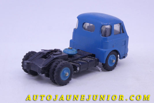 Le C-I-J Saviem JM240 tracteur semi remorque est en vente sur Auto Jaune Junior ! Découvrez nos collections de diecast Minialuxe, CIJ, C-I-J, JRD, J-R-D, Matchbox, Majorette… AutoJaune Junior ; AutoJauneJunior.com : LE site de partage pour les passionés de miniatures et collectionneurs de jouets anciens !