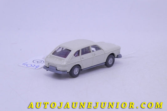 Le Wiking Volkswagen 411 Berline est en vente sur Auto Jaune Junior ! Découvrez nos collections de diecast Minialuxe, CIJ, C-I-J, JRD, J-R-D, Matchbox, Majorette… AutoJaune Junior ; AutoJauneJunior.com : LE site de partage pour les passionés de miniatures et collectionneurs de jouets anciens !