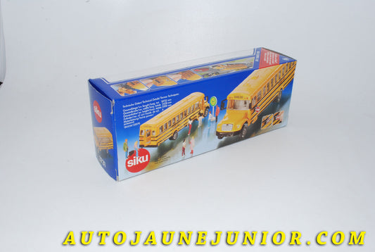 Le #4208 - Siku - Bus - US Bus Scolaire est en vente sur Auto Jaune Junior ! Découvrez nos collections de diecast Minialuxe, CIJ, C-I-J, JRD, J-R-D, Matchbox, Majorette… AutoJauneJunior.com : le site de vente en ligne et de partage pour les passionés de miniatures et collectionneurs de jouets anciens ! Des centaines de modèles en vente, et des nouveautés mises en ligne chaque jour à 21h00 !