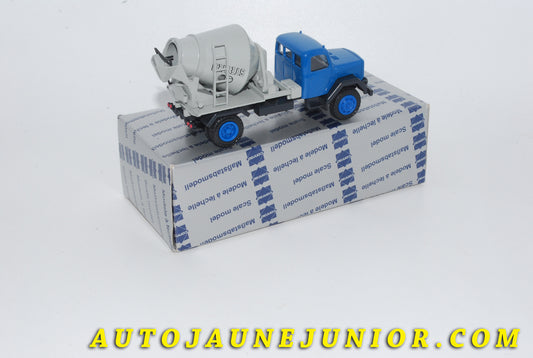 Le #4233 - Conrad - Magirus - Saturn Camion Toupie Bettonnière "Stettea" est en vente sur Auto Jaune Junior ! Découvrez nos collections de diecast Minialuxe, CIJ, C-I-J, JRD, J-R-D, Matchbox, Majorette… AutoJauneJunior.com : le site de vente en ligne et de partage pour les passionés de miniatures et collectionneurs de jouets anciens ! Des centaines de modèles en vente, et des nouveautés mises en ligne chaque jour à 21h00 !