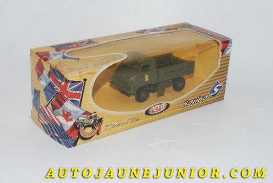 Le #4244 - Solido - Unic - Marmon Bâché militaire transport de troupes (version très tardive du Simca Unic ou SUMB) est en vente sur Auto Jaune Junior ! Découvrez nos collections de diecast Minialuxe, CIJ, C-I-J, JRD, J-R-D, Matchbox, Majorette… AutoJauneJunior.com : le site de vente en ligne et de partage pour les passionés de miniatures et collectionneurs de jouets anciens ! Des centaines de modèles en vente, et des nouveautés mises en ligne chaque jour à 21h00 !