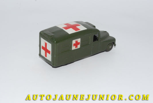 Le #4740 - Dinky Toys - Daimler - Ambulance militaire (marché américain) est en vente sur Auto Jaune Junior ! Découvrez nos collections de diecast Minialuxe, CIJ, C-I-J, JRD, J-R-D, Matchbox, Majorette… AutoJauneJunior.com : le site de vente en ligne et de partage pour les passionés de miniatures et collectionneurs de jouets anciens ! Des centaines de modèles en vente, et des nouveautés mises en ligne chaque jour à 21h00 !