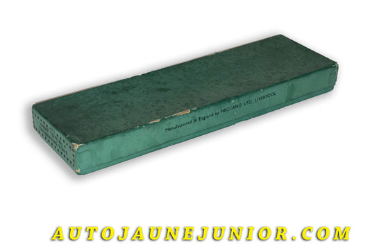 Le Dinky Toys Personnage Boite vide "engineering staff" est en vente sur Auto Jaune Junior ! Découvrez nos collections de diecast Minialuxe, CIJ, C-I-J, JRD, J-R-D, Matchbox, Majorette… AutoJaune Junior ; AutoJauneJunior.com : LE site de partage pour les passionés de miniatures et collectionneurs de jouets anciens !