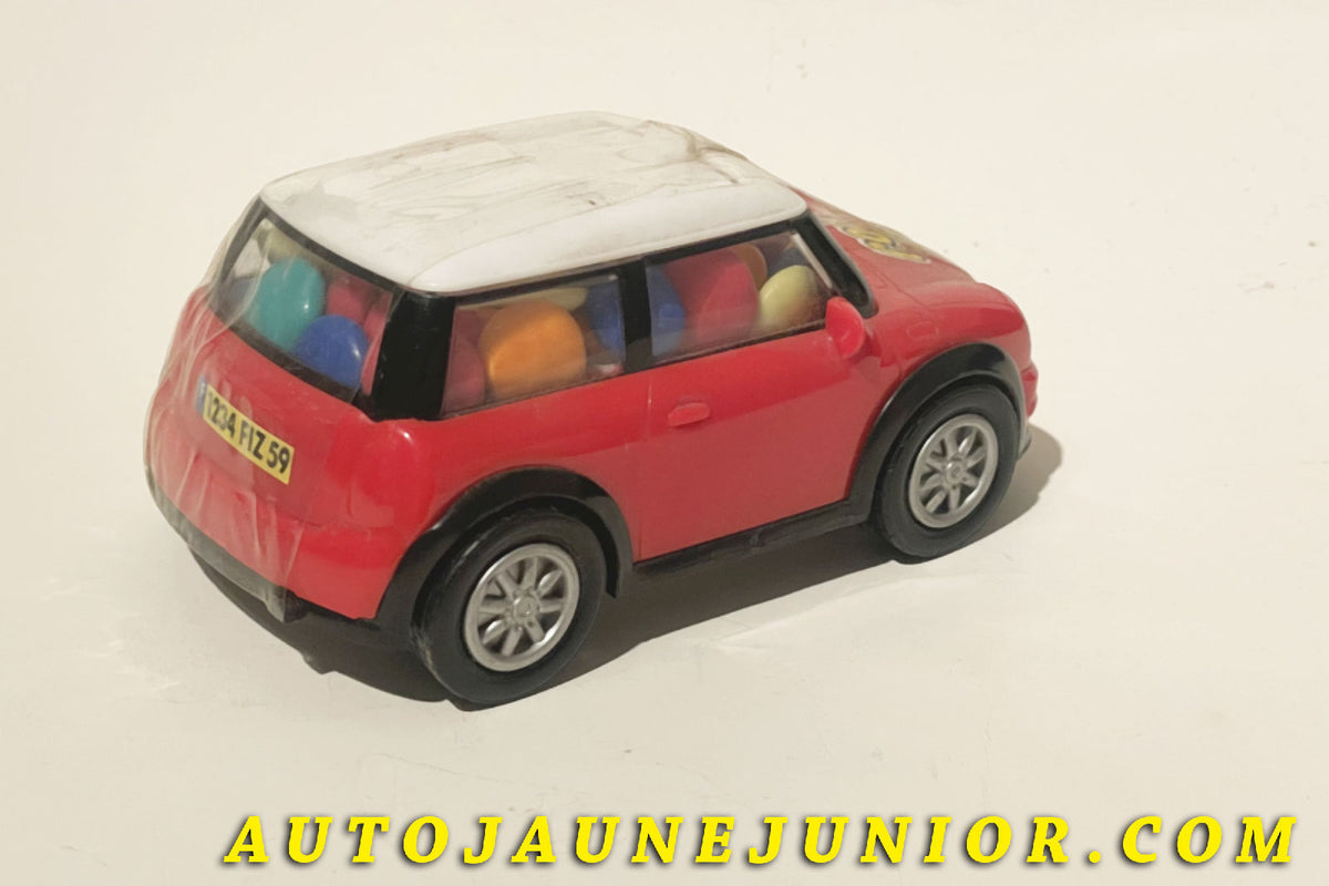 Le Fizzy Mini Mini Cooper "Coopy Candy" est en vente sur Auto Jaune Junior ! Découvrez nos collections de diecast Minialuxe, CIJ, C-I-J, JRD, J-R-D, Matchbox, Majorette… AutoJaune Junior ; AutoJauneJunior.com : LE site de partage pour les passionés de miniatures et collectionneurs de jouets anciens !