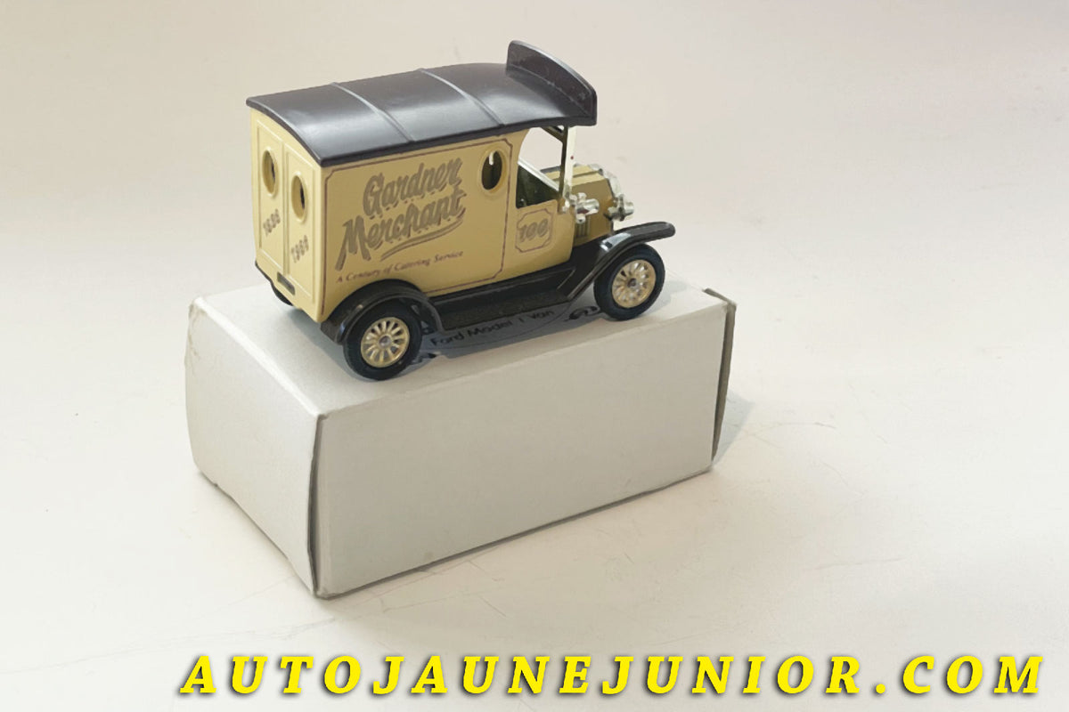 Le Lledo Ford T -Promotionnel - "Gardner Merchant" est en vente sur Auto Jaune Junior ! Découvrez nos collections de diecast Minialuxe, CIJ, C-I-J, JRD, J-R-D, Matchbox, Majorette… AutoJaune Junior ; AutoJauneJunior.com : LE site de partage pour les passionés de miniatures et collectionneurs de jouets anciens !