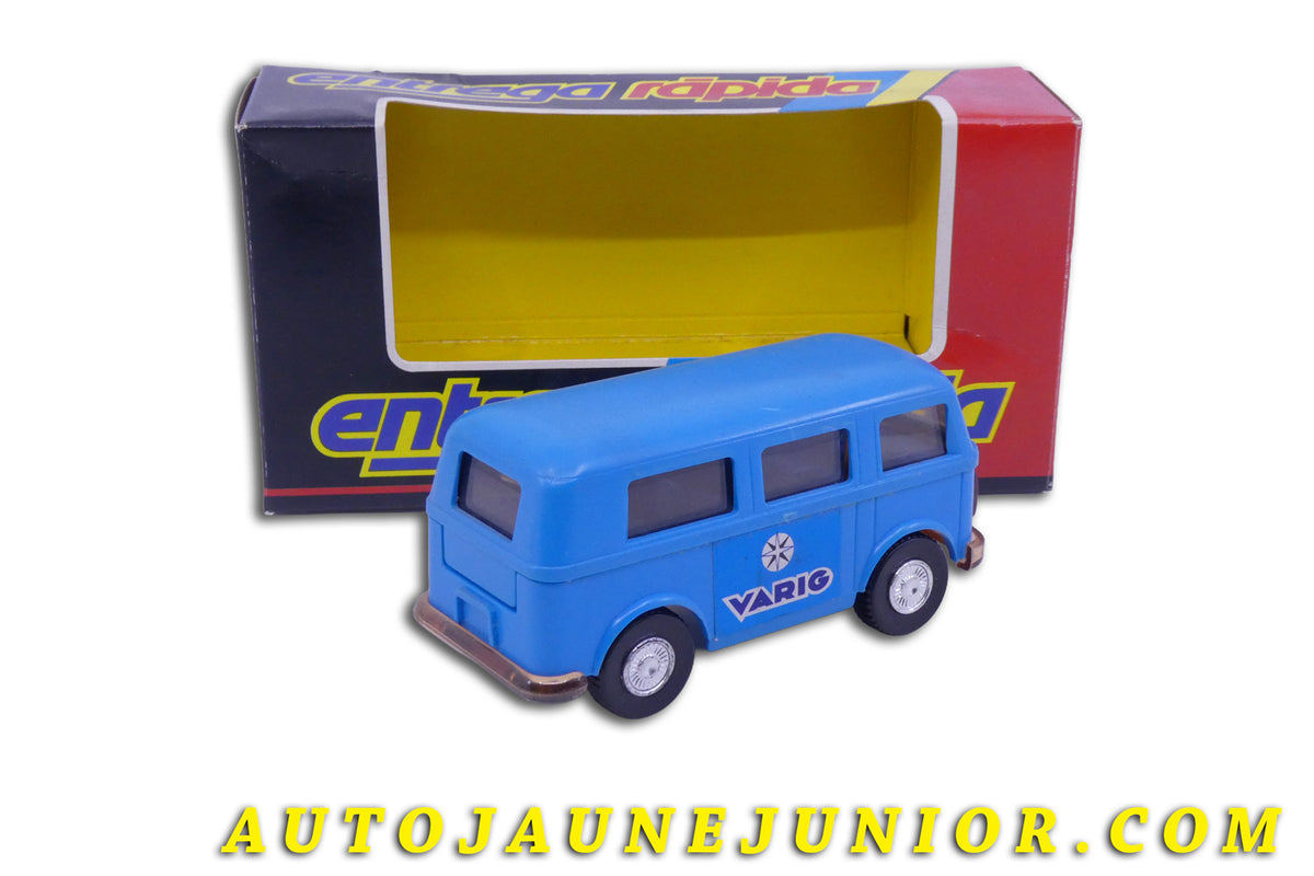 Le Glasslite Volkswagen Kombi "Varig" Entrega Rapida est en vente sur Auto Jaune Junior ! Découvrez nos collections de diecast Minialuxe, CIJ, C-I-J, JRD, J-R-D, Matchbox, Majorette… AutoJaune Junior ; AutoJauneJunior.com : LE site de partage pour les passionés de miniatures et collectionneurs de jouets anciens !