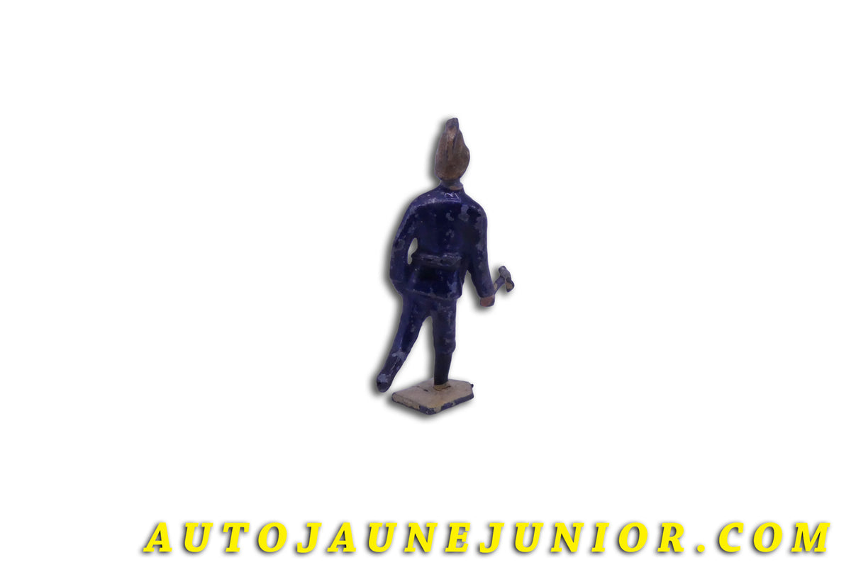 Le Taylor and Barett Personnage Pompier en action est en vente sur Auto Jaune Junior ! Découvrez nos collections de diecast Minialuxe, CIJ, C-I-J, JRD, J-R-D, Matchbox, Majorette… AutoJaune Junior ; AutoJauneJunior.com : LE site de partage pour les passionés de miniatures et collectionneurs de jouets anciens !
