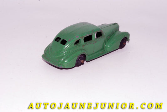 Le #5501 - Dinky Toys - Chrysler - Royal Saloon est en vente sur Auto Jaune Junior ! Découvrez nos collections de diecast Minialuxe, CIJ, C-I-J, JRD, J-R-D, Matchbox, Majorette… AutoJauneJunior.com : le site de vente en ligne et de partage pour les passionés de miniatures et collectionneurs de jouets anciens ! Des centaines de modèles en vente, et des nouveautés mises en ligne chaque jour à 21h00 !