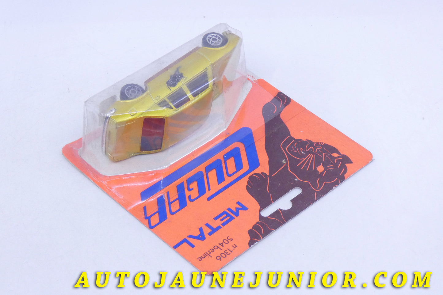 Le Solido Peugeot 504 Berline Cougar est en vente sur Auto Jaune Junior ! Découvrez nos collections de diecast Tekno, Politoys, Mebetoys, Mercury, Joal, Diapet, Märklin, TootsieToys.AutoJaune Junior ; Vous avez le même jouet ? Profitez de notre expertise pour vous accompagner dans la vente de vos modèles ou votre collection ! Nous achetons tous lots de miniatures ! Contactez nous !
