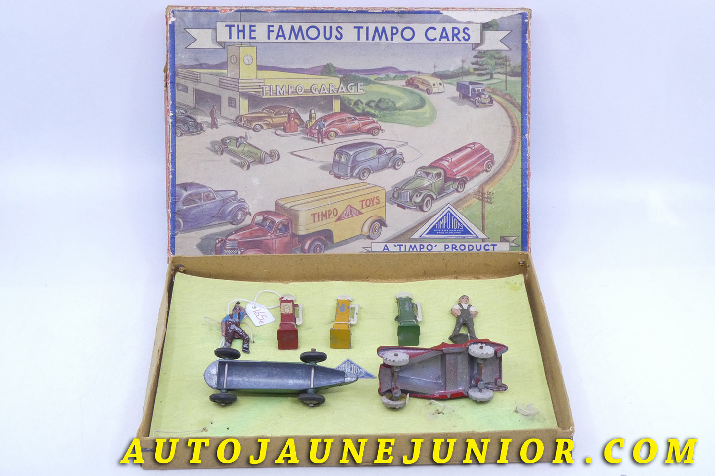 Le Timpo Toys 2 MG Coffret "The Famous Timpo Cars" est en vente sur Auto Jaune Junior ! Découvrez nos collections de diecast Tekno, Politoys, Mebetoys, Mercury, Joal, Diapet, Märklin, TootsieToys.AutoJaune Junior ; Vous avez le même jouet ? Profitez de notre expertise pour vous accompagner dans la vente de vos modèles ou votre collection ! Nous achetons tous lots de miniatures ! Contactez nous !