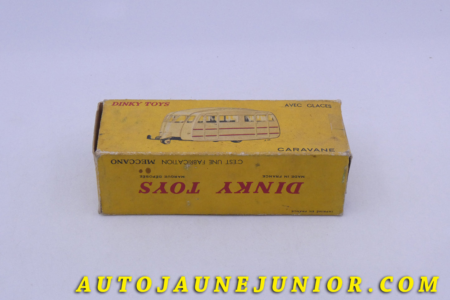 Le Dinky Toys Henon Caravane est en vente sur Auto Jaune Junior ! Découvrez nos collections de diecast Tekno, Politoys, Mebetoys, Mercury, Joal, Diapet, Märklin, TootsieToys.AutoJaune Junior ; Vous avez le même jouet ? Profitez de notre expertise pour vous accompagner dans la vente de vos modèles ou votre collection ! Nous achetons tous lots de miniatures ! Contactez nous !