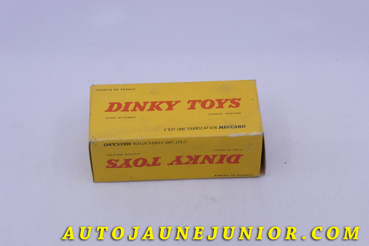 Le Dinky Toys AMX Char 13 Tonnes est en vente sur Auto Jaune Junior ! Découvrez nos collections de diecast Tekno, Politoys, Mebetoys, Mercury, Joal, Diapet, Märklin, TootsieToys.AutoJaune Junior ; Vous avez le même jouet ? Profitez de notre expertise pour vous accompagner dans la vente de vos modèles ou votre collection ! Nous achetons tous lots de miniatures ! Contactez nous !