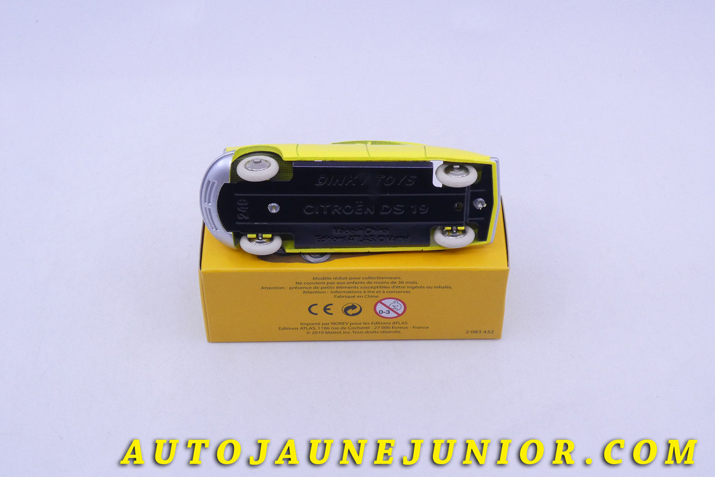 Le Atlas Citroën DS 19 est en vente sur Auto Jaune Junior ! Découvrez nos collections de diecast Tekno, Politoys, Mebetoys, Mercury, Joal, Diapet, Märklin, TootsieToys.AutoJaune Junior ; Vous avez le même jouet ? Profitez de notre expertise pour vous accompagner dans la vente de vos modèles ou votre collection ! Nous achetons tous lots de miniatures ! Contactez nous !