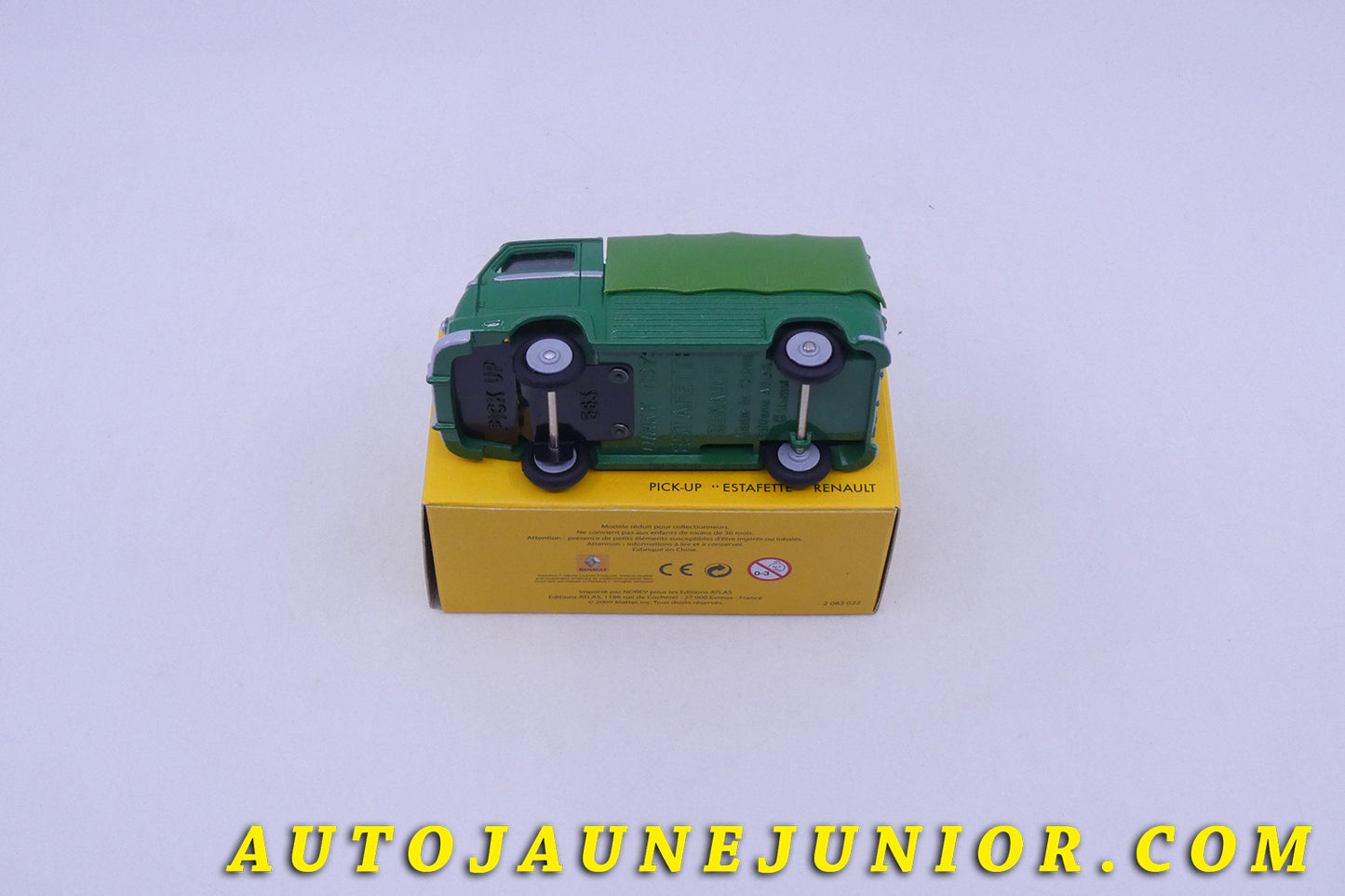 Le Atlas Renault Pick-Up bpaché - Estafette est en vente sur Auto Jaune Junior ! Découvrez nos collections de diecast Tekno, Politoys, Mebetoys, Mercury, Joal, Diapet, Märklin, TootsieToys.AutoJaune Junior ; Vous avez le même jouet ? Profitez de notre expertise pour vous accompagner dans la vente de vos modèles ou votre collection ! Nous achetons tous lots de miniatures ! Contactez nous !