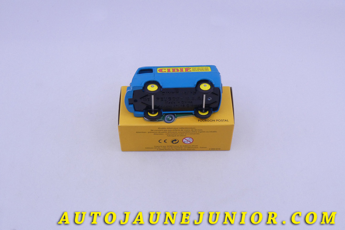 Le Atlas Peugeot D3A "Cibié" est en vente sur Auto Jaune Junior ! Découvrez nos collections de diecast Tekno, Politoys, Mebetoys, Mercury, Joal, Diapet, Märklin, TootsieToys.AutoJaune Junior ; Vous avez le même jouet ? Profitez de notre expertise pour vous accompagner dans la vente de vos modèles ou votre collection ! Nous achetons tous lots de miniatures ! Contactez nous !