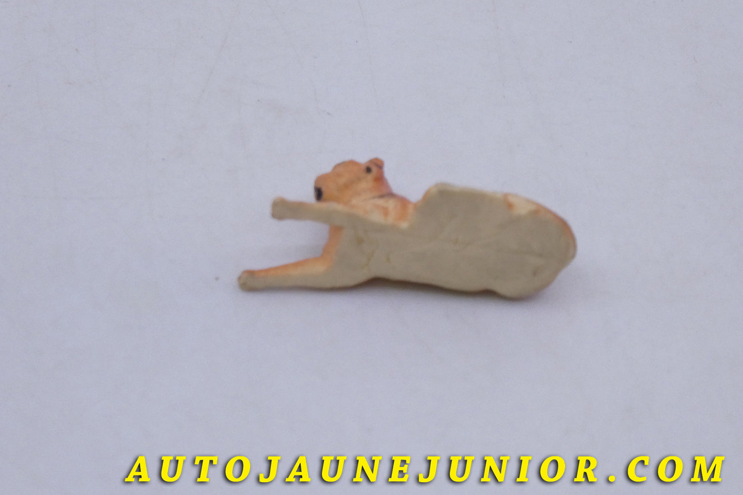 Le Dinky Toys Pinder Tigre est en vente sur Auto Jaune Junior ! Découvrez nos collections de diecast Tekno, Politoys, Mebetoys, Mercury, Joal, Diapet, Märklin, TootsieToys.AutoJaune Junior ; Vous avez le même jouet ? Profitez de notre expertise pour vous accompagner dans la vente de vos modèles ou votre collection ! Nous achetons tous lots de miniatures ! Contactez nous !