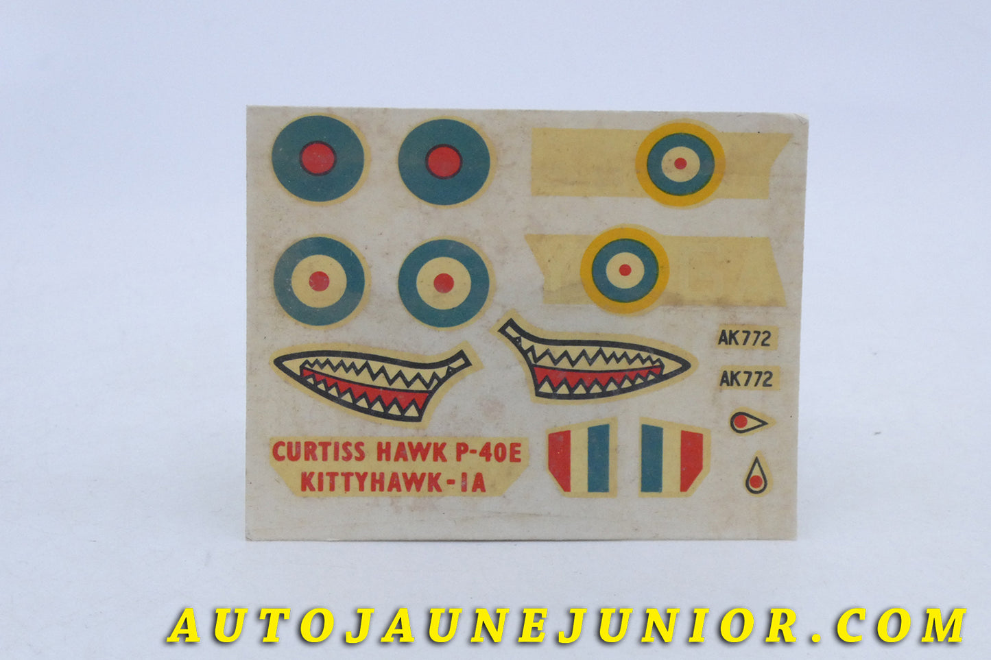 Le Objet divers Document Planche de décalques est en vente sur Auto Jaune Junior ! Découvrez nos collections de diecast Tekno, Politoys, Mebetoys, Mercury, Joal, Diapet, Märklin, TootsieToys.AutoJaune Junior ; Vous avez le même jouet ? Profitez de notre expertise pour vous accompagner dans la vente de vos modèles ou votre collection ! Nous achetons tous lots de miniatures ! Contactez nous !