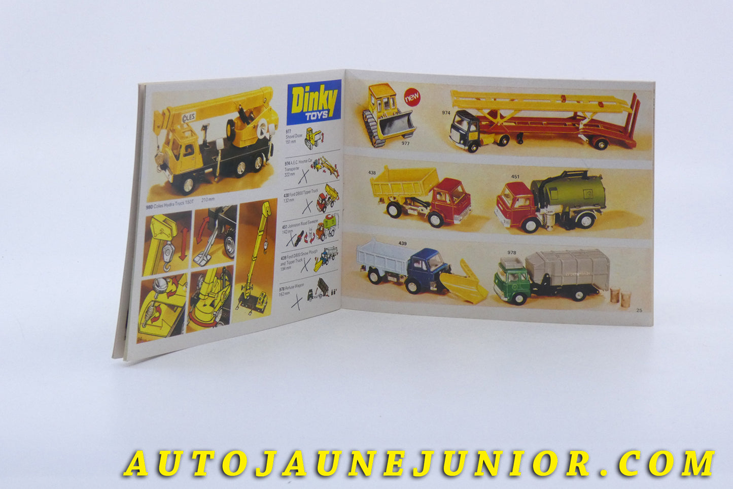 Le Dinky Toys Document Catalogue #9 est en vente sur Auto Jaune Junior ! Découvrez nos collections de diecast Tekno, Politoys, Mebetoys, Mercury, Joal, Diapet, Märklin, TootsieToys.AutoJaune Junior ; Vous avez le même jouet ? Profitez de notre expertise pour vous accompagner dans la vente de vos modèles ou votre collection ! Nous achetons tous lots de miniatures ! Contactez nous !