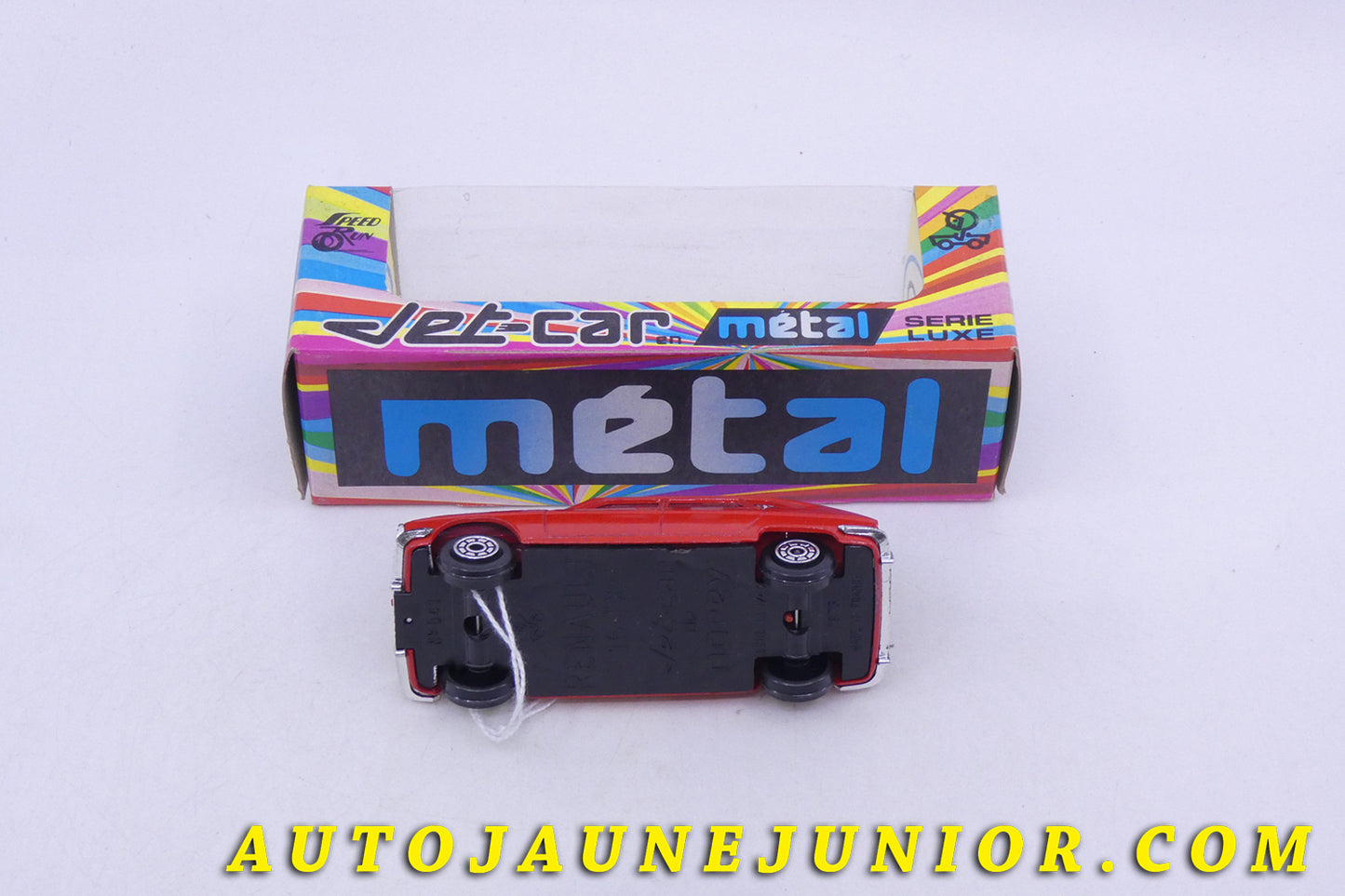 Le Norev Renault 16 TX est en vente sur Auto Jaune Junior ! Découvrez nos collections de diecast Tekno, Politoys, Mebetoys, Mercury, Joal, Diapet, Märklin, TootsieToys.AutoJaune Junior ; Vous avez le même jouet ? Profitez de notre expertise pour vous accompagner dans la vente de vos modèles ou votre collection ! Nous achetons tous lots de miniatures ! Contactez nous !