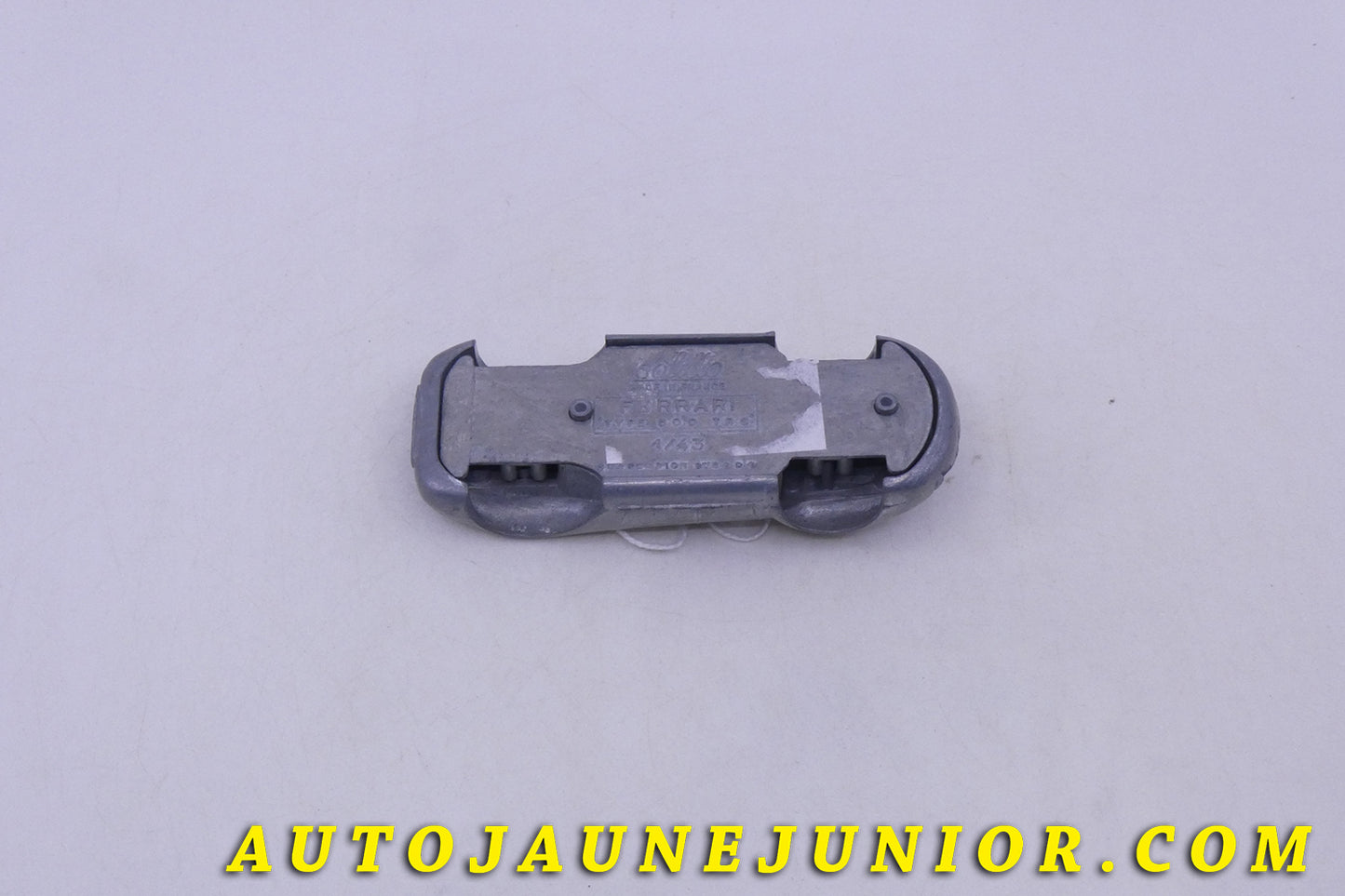 Le Solido Ferrari 500TRC - Dynam est en vente sur Auto Jaune Junior ! Découvrez nos collections de diecast Tekno, Politoys, Mebetoys, Mercury, Joal, Diapet, Märklin, TootsieToys.AutoJaune Junior ; Vous avez le même jouet ? Profitez de notre expertise pour vous accompagner dans la vente de vos modèles ou votre collection ! Nous achetons tous lots de miniatures ! Contactez nous !