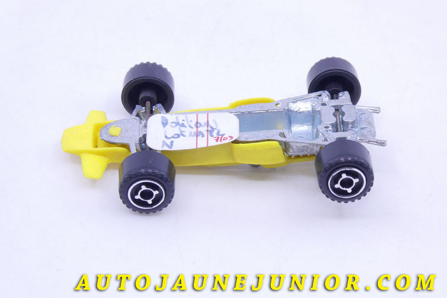 Le #1876 - Barlux - Ford - Surtees #9 est en vente sur Auto Jaune Junior ! Tekno, Politoys, Mebetoys, Mercury, Joal, Diapet, Märklin, TootsieToys.Vous avez le même jouet ? Profitez de notre expertise pour vous accompagner dans la vente de vos modèles ou votre collection ! Nous achetons tous lots de miniatures ! Contactez nous ! contact@autojaunejunior.com.