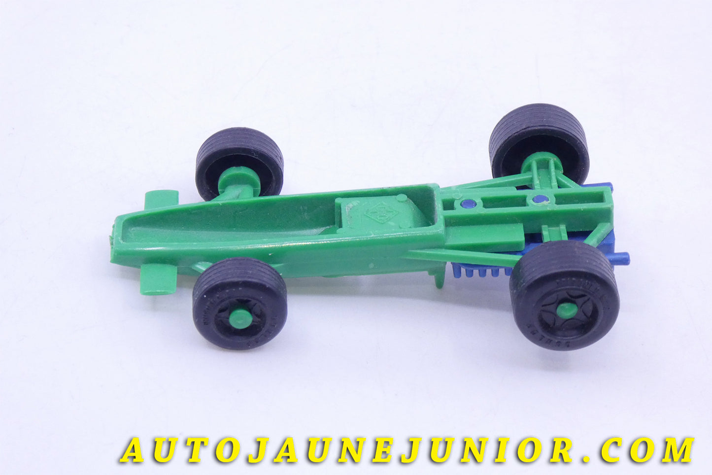 Le #1881 - CGGC - Ferrari - Monoplace est en vente sur Auto Jaune Junior ! Tekno, Politoys, Mebetoys, Mercury, Joal, Diapet, Märklin, TootsieToys.Vous avez le même jouet ? Profitez de notre expertise pour vous accompagner dans la vente de vos modèles ou votre collection ! Nous achetons tous lots de miniatures ! Contactez nous ! contact@autojaunejunior.com.