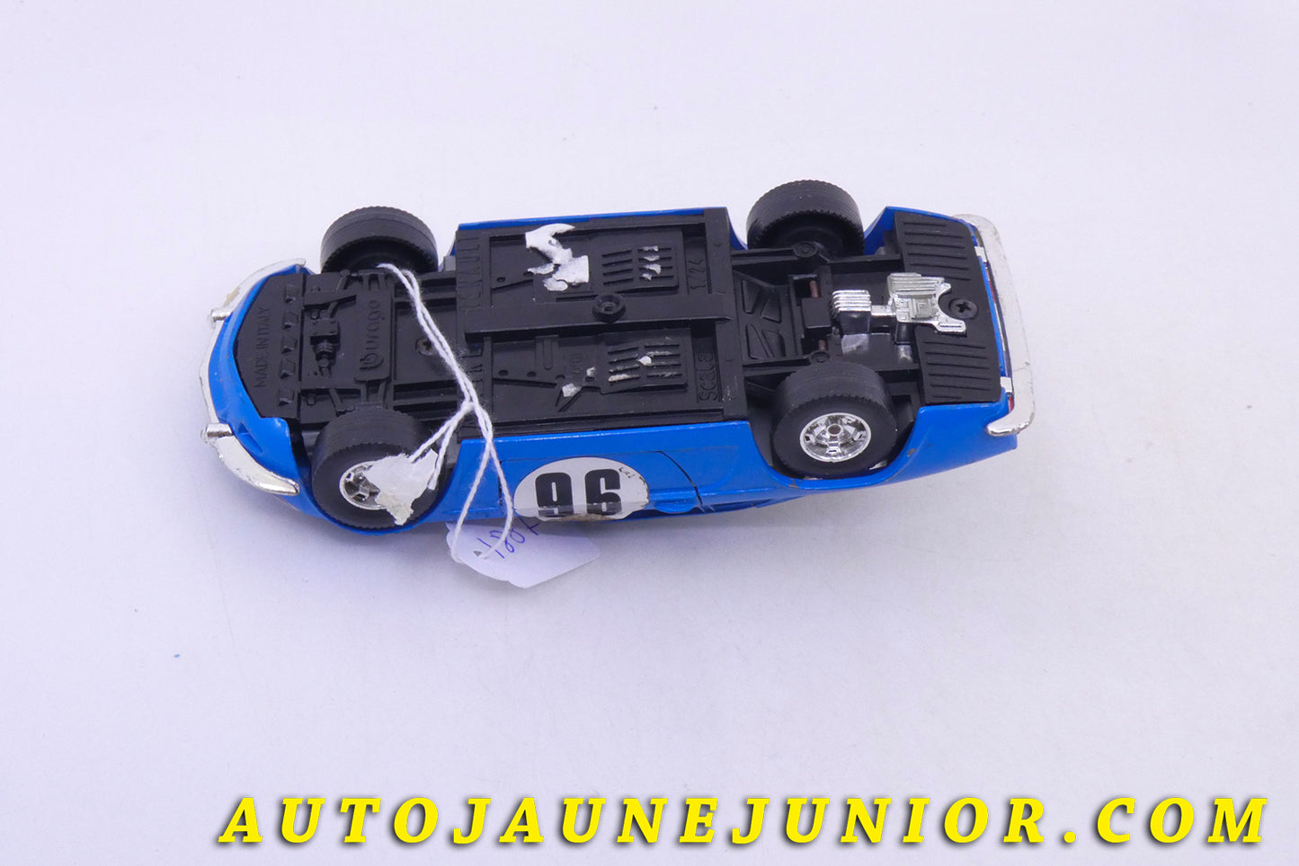Le Burago Alpine A110 Rally Monte Carlo est en vente sur Auto Jaune Junior ! Découvrez nos collections de diecast Tekno, Politoys, Mebetoys, Mercury, Joal, Diapet, Märklin, TootsieToys.AutoJaune Junior ; Vous avez le même jouet ? Profitez de notre expertise pour vous accompagner dans la vente de vos modèles ou votre collection ! Nous achetons tous lots de miniatures ! Contactez nous !