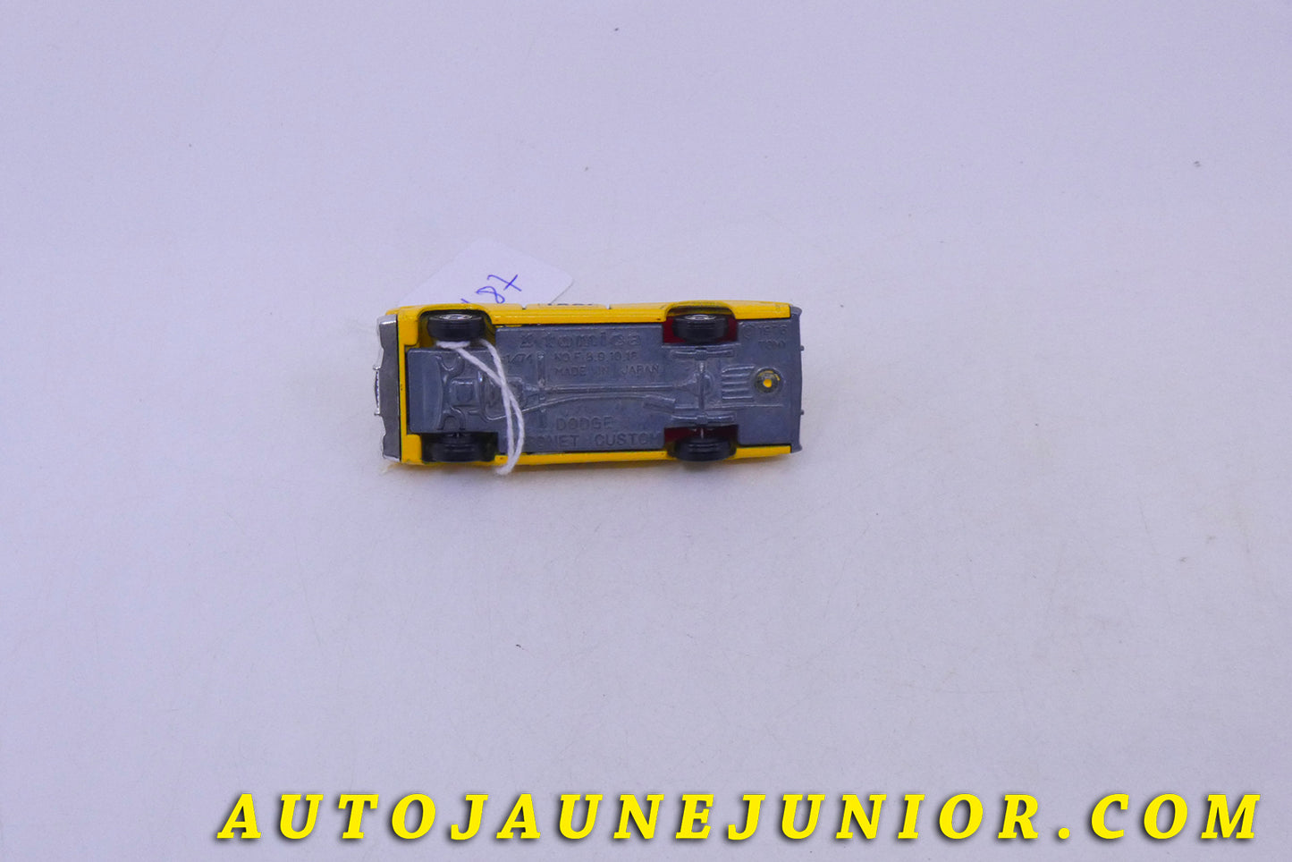 Le Tomica Dodge Coronet Custom Taxi est en vente sur Auto Jaune Junior ! Découvrez nos collections de diecast Tekno, Politoys, Mebetoys, Mercury, Joal, Diapet, Märklin, TootsieToys.AutoJaune Junior ; Vous avez le même jouet ? Profitez de notre expertise pour vous accompagner dans la vente de vos modèles ou votre collection ! Nous achetons tous lots de miniatures ! Contactez nous !