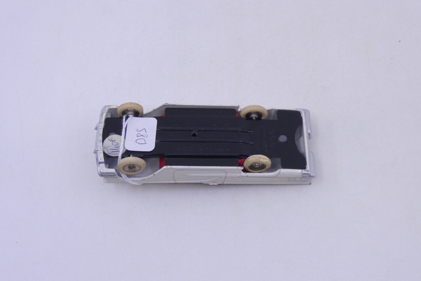 #2219 - Dinky Toys - Ford - Tunderbird