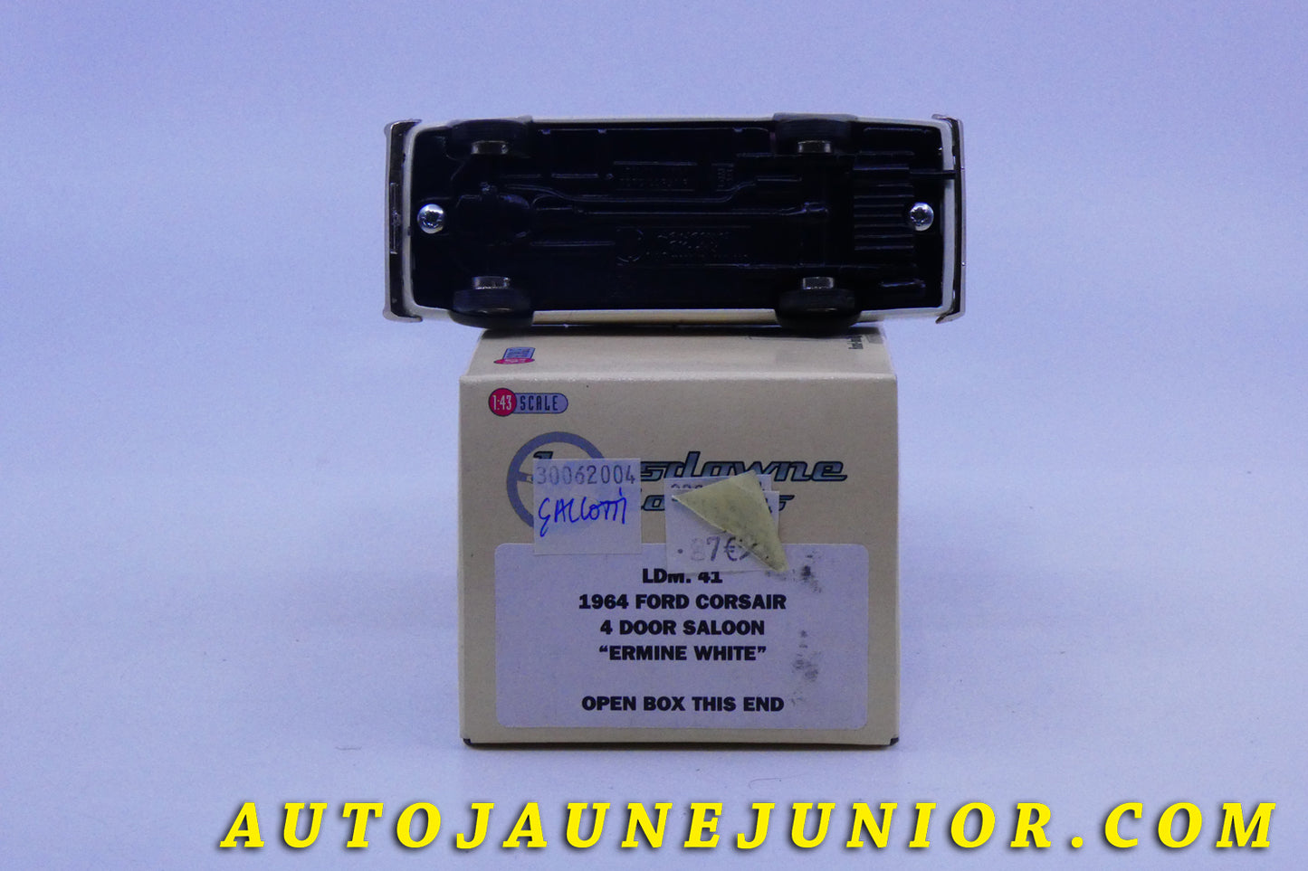 Le #2419 - Brooklin - Ford - Corsair "1964" - 4 Door Saloon "Ermine White" est en vente sur Auto Jaune Junior ! Tekno, Politoys, Mebetoys, Mercury, Joal, Diapet, Märklin, TootsieToys.Vous avez le même jouet ? Profitez de notre expertise pour vous accompagner dans la vente de vos modèles ou votre collection ! Nous achetons tous lots de miniatures ! Contactez nous ! contact@autojaunejunior.com.