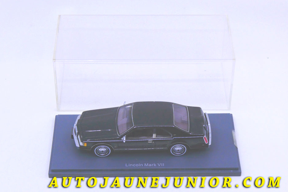 Le #2425 - NEO Scale Models - Ford - Lincoln Mark VII LSC 1984 est en vente sur Auto Jaune Junior ! Tekno, Politoys, Mebetoys, Mercury, Joal, Diapet, Märklin, TootsieToys.Vous avez le même jouet ? Profitez de notre expertise pour vous accompagner dans la vente de vos modèles ou votre collection ! Nous achetons tous lots de miniatures ! Contactez nous ! contact@autojaunejunior.com.