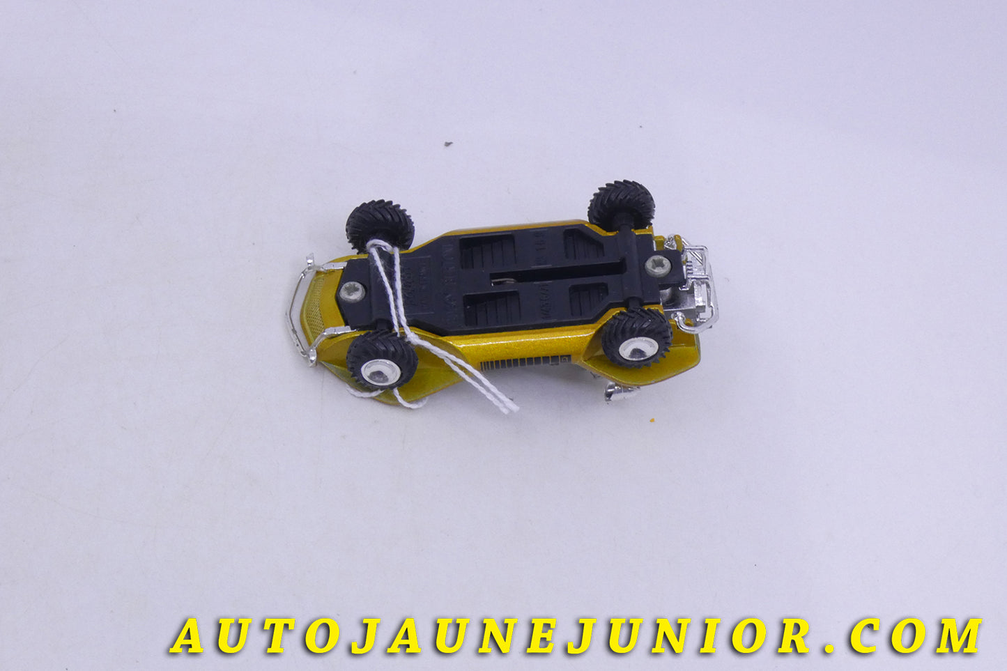 Le Solido Bertone Dune Buggy est en vente sur Auto Jaune Junior ! Découvrez nos collections de diecast Tekno, Politoys, Mebetoys, Mercury, Joal, Diapet, Märklin, TootsieToys.AutoJaune Junior ; Vous avez le même jouet ? Profitez de notre expertise pour vous accompagner dans la vente de vos modèles ou votre collection ! Nous achetons tous lots de miniatures ! Contactez nous !