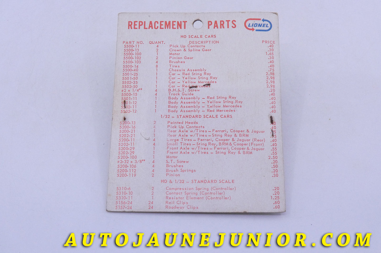 Le Lionel Mercedes 300SL est en vente sur Auto Jaune Junior ! Découvrez nos collections de diecast Tekno, Politoys, Mebetoys, Mercury, Joal, Diapet, Märklin, TootsieToys.AutoJaune Junior ; Vous avez le même jouet ? Profitez de notre expertise pour vous accompagner dans la vente de vos modèles ou votre collection ! Nous achetons tous lots de miniatures ! Contactez nous !